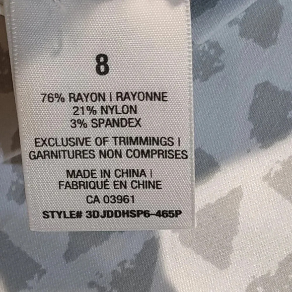 Denver  Hayes "Janet" Stretch Capri Pants Cream and Gray NWOT in Size 8 - Picture 8 of 12